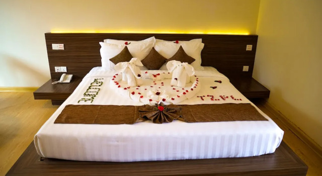 Номер Deluxe Thazin Palace A Hotel