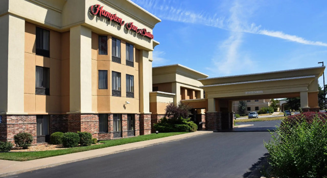 Suite 1 Schlafzimmer Hampton Inn & Suites Springfield, MO