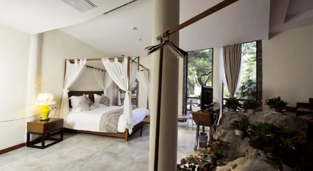 Двухместный номер Standard с видом на горы Guilin Crystal Crescent Moon Hotel