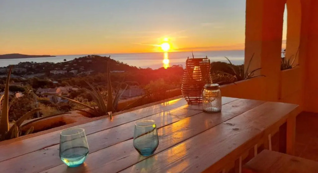 Вилла 4-Star Private Villa with Heated Pool and Panoramic Sea View at Gulf de Saint Tropez