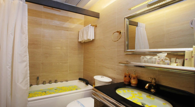 Номер Executive A&EM Ben Thanh Hotel