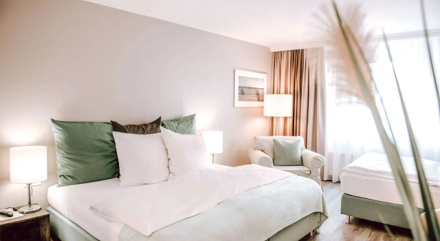 Трёхместный номер Comfort Hotel Concorde