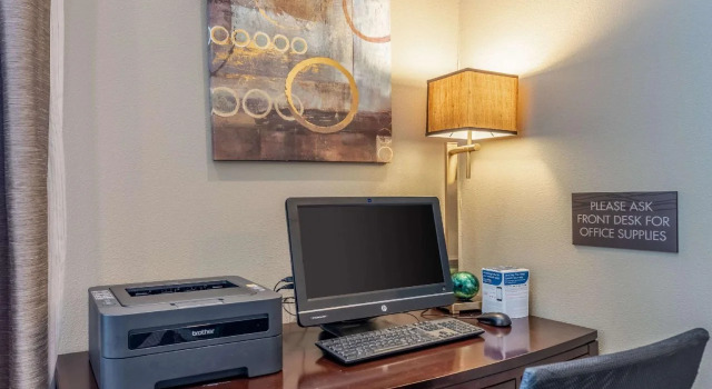 AmeriVu Inn and Suites - Chisago City, Varaa Hotelli Hotellit Minnesota pysäköinnillä, Pysäköinti