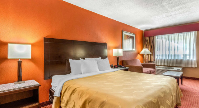 Quality Inn Kingston Springs, Забронировать Отель Отели Теннесси с бассейном, Бассейн