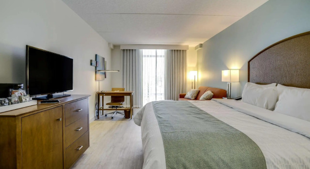 Двухместный номер Standard Hotel Dello Ft Lauderdale Airport, Tapestry Collection by Hilton