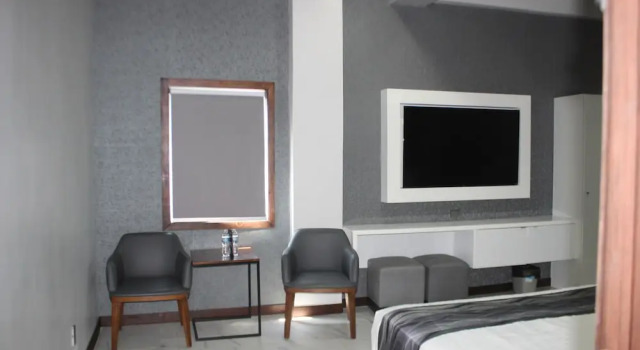 Двухместный номер Deluxe Hotel Grand One Plaza