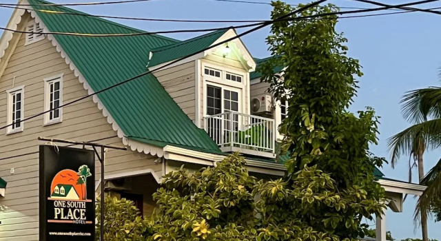 One South Place Hotel