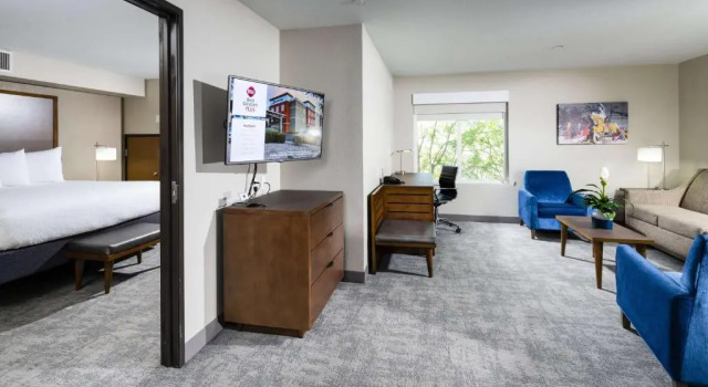 Люкс Best Western Plus Henderson Hotel