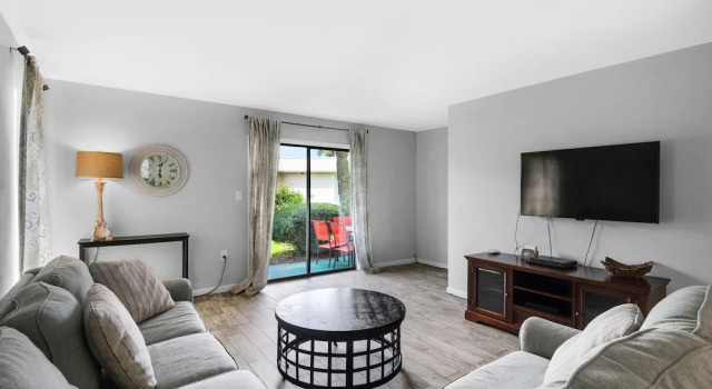 Коттедж Summerhouse Townhomes #6- Blue Pearl