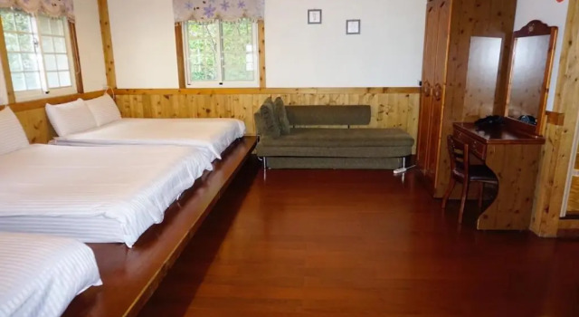 Семейный люкс с балконом Euro Country Villa