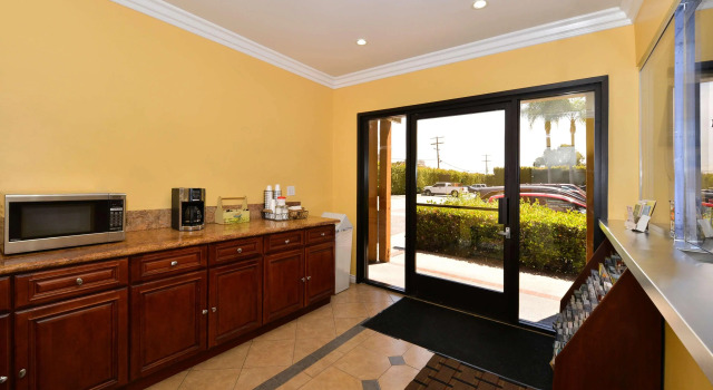 Americas Best Value Inn & Suites Los Angeles/Downtown