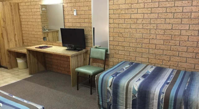 Three Ways Motel, Забронировать Мотель Джилгандра Central West NSW, рядом с Выставочный комплекс Гилгандры