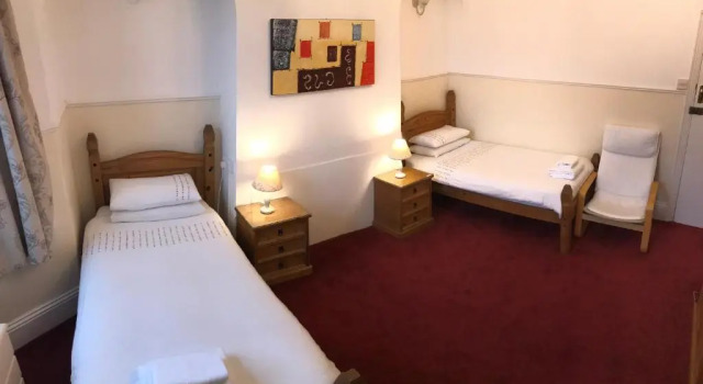 Chadwick Guest House, Забронировать Гостевой дом Мидлсбро Тиссайд