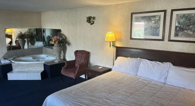 Economy Inn, Buchen Sie Hotel Parkersburg West Virginia