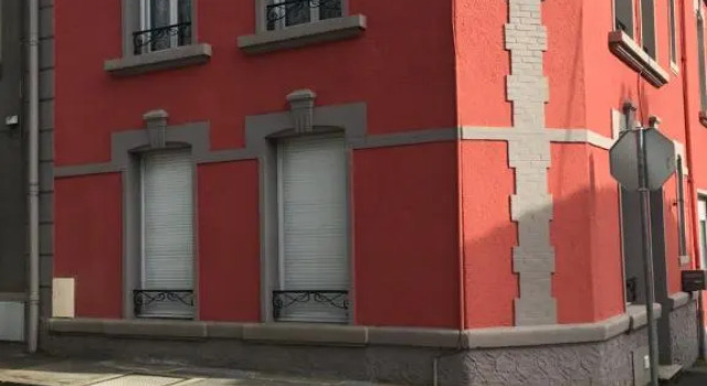 Couleur Framboise, Rezervați Hotel Longwy 