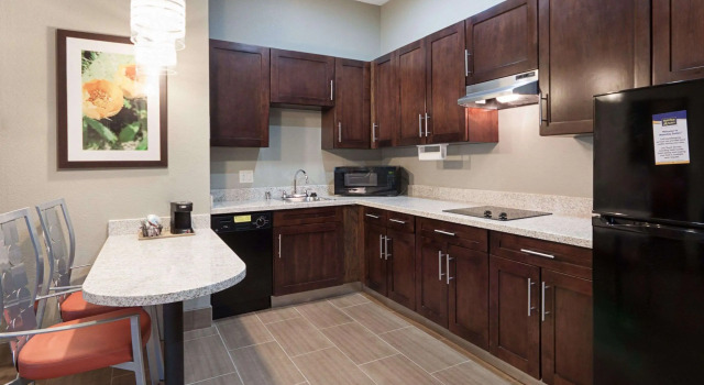 Четырёхместный люкс MainStay Suites Hobbs