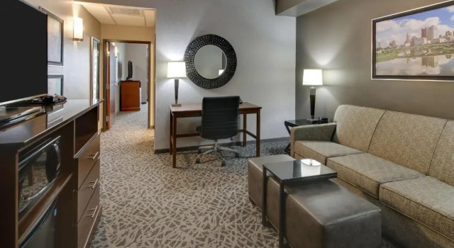 Двухместный люкс Drury Inn & Suites Columbus Polaris
