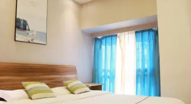 Люкс c 1 комнатой с балконом Ningmeng Boutique Apartment (Guangzhou Dongling Plaza)