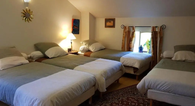 Четырёхместный номер Comfort Hôtel de lÎle