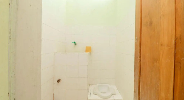 Standardowy dwuosobowy pokój Satriafi Hotel
