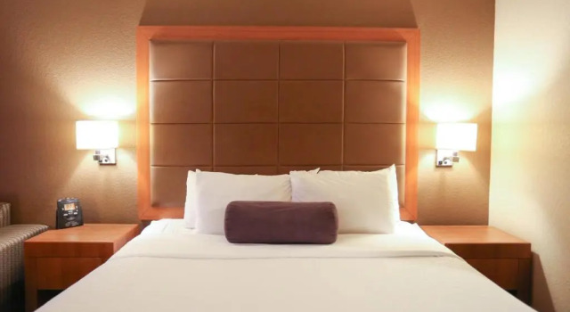 Двухместный номер Standard Prairie Crest Calgary Airport by IHG