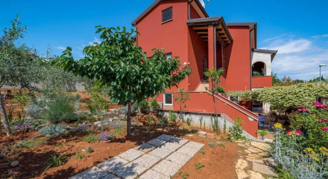 Апартаменты IVA house with apartment