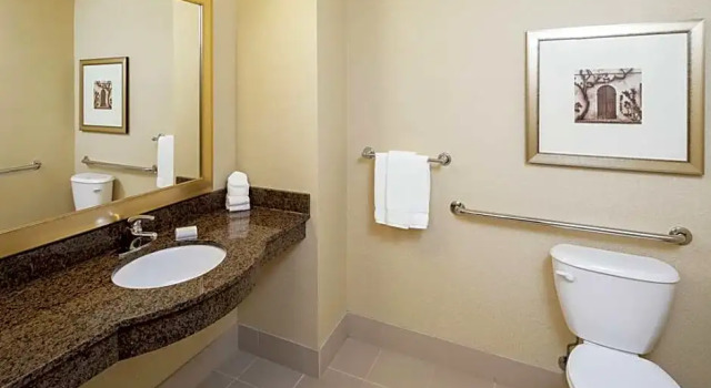 Люкс c 1 комнатой Hilton Garden Inn Sioux Falls South