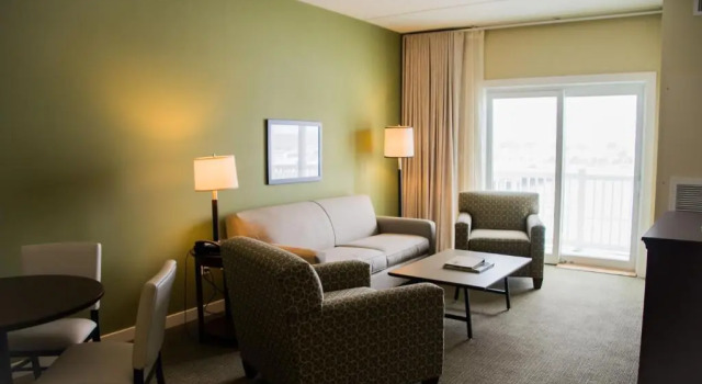 Люкс The Inn at Harbor Shores
