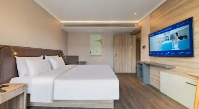 Люкс Deluxe HanTing Hotel (Shaoxing Renmin West Road Lu Xun's Hometown Scenic Spot)