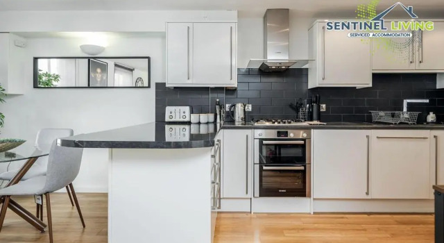 Апартаменты Superior Sentinel Living Serviced Accommodation, Windsor, 2 Bedroom Apartment with Free Parking and WiFi