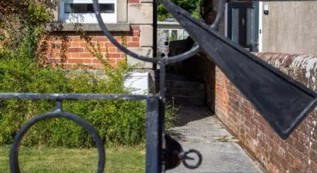 Bridport Garden Suite