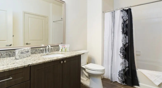Апартаменты Luxury c 1 комнатой Global Luxury Suites Baypointe Station