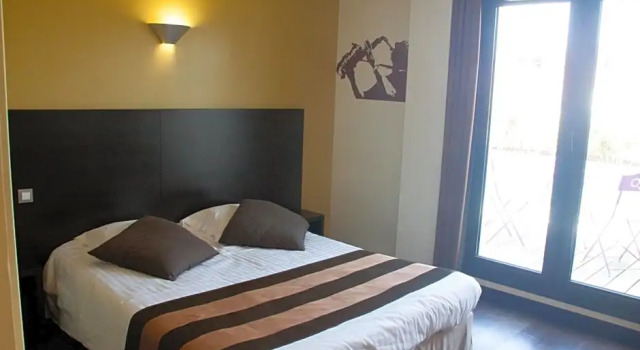 Двухместный номер Comfort Logis Hôtel Terre de Loire