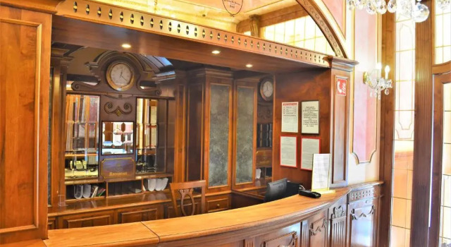 Hotel Renesance Krasna Kralovna, Забронировать Отель Отели Карловых Варов 4 звезды, рядом с Музей Яна Бехера, 4*