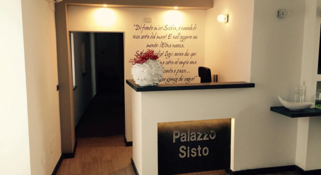 Palazzo Sisto Exclusive Rooms, Забронировать Отель Отели Катании с парковкой, рядом с Городской музей Беллини, Парковка