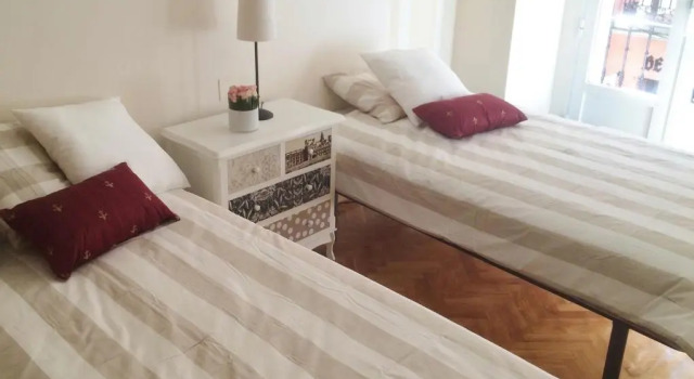 Almaden Apartment, Забронировать Апартаменты/квартира центр города Мадрид, рядом с Театр Монументал