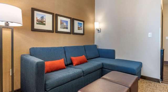 Двухместный люкс Comfort Suites Columbus Airport
