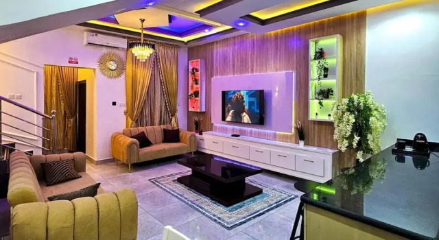 2 Bed Apartment 7 - Tranquil Benin City Retreat, Buchen Sie Ferienwohnung Benin-Stadt 