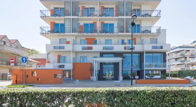 Hotel Sole, Забронировать Отель Монтесильвано Побережье Абруццо