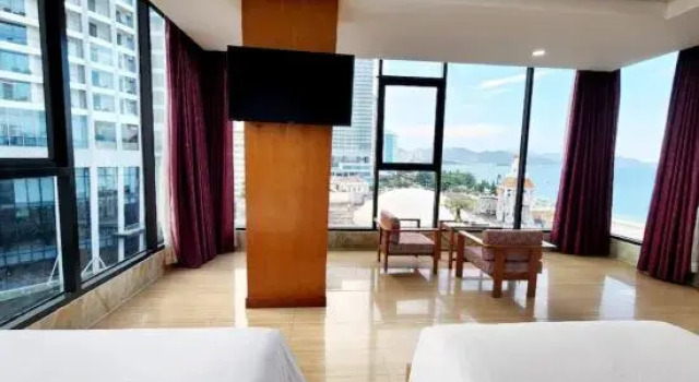 Люкс Grand Happy Light Central Nha Trang