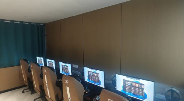 Кровать в общем номере Gushi Tianzi E-sports Hotel