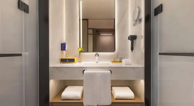 Четырёхместный номер Standard voco Suzhou Guanqian Street by IHG