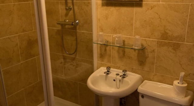 Трёхместный номер Standard The Resolution Hotel