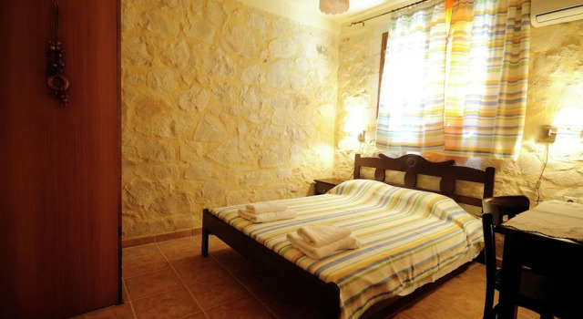 Quaint Holiday Home in Lagkada Greece Near Beach, Prenota Casa vacanze Ville a Creta, Villa