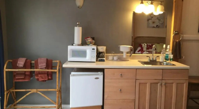 Четырёхместный номер Standard Aloha Junction Guest House - with 5 Private Suite 1-Mile from HVNP