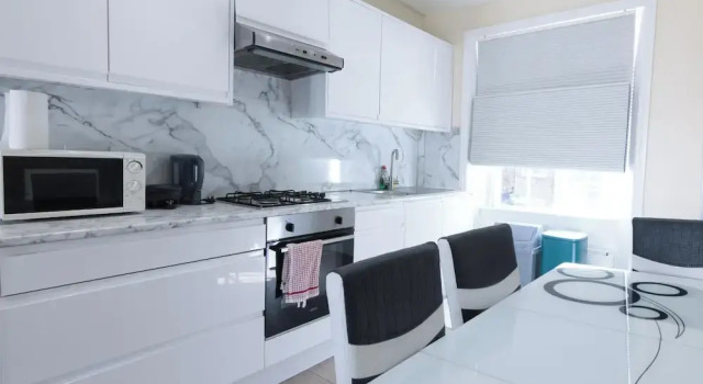 2-bed Gucci Flat - Sleeps 6 & Close to Harrods