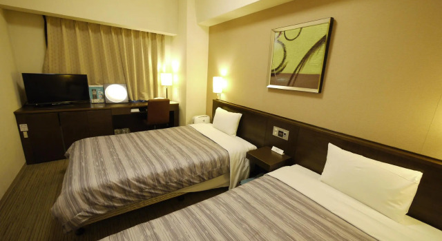 Hotel Route-Inn Chitose Ekimae, Book Hotel Chitose Douou