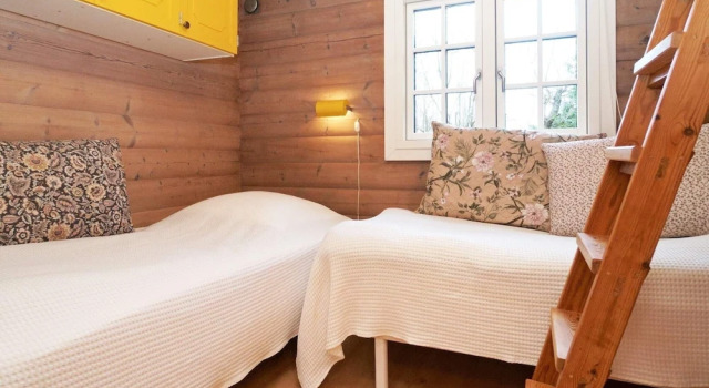 7 Person Holiday Home in Hojby, Book Feriehus Sommerhuse i Hojby, Hytte