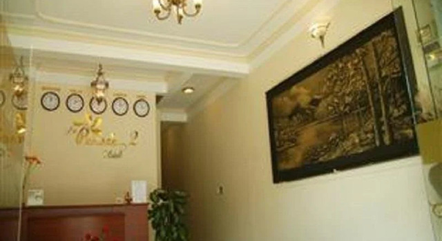 La Pensee Hotel  Retaurant, Book Hotel Da Lat Lam Dong