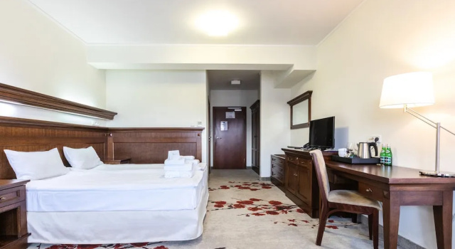 Двухместный семейный номер Standard Hotel Crocus